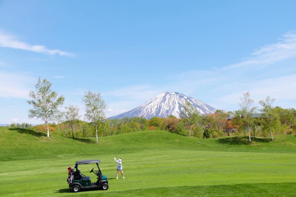 Golfing in Niseko